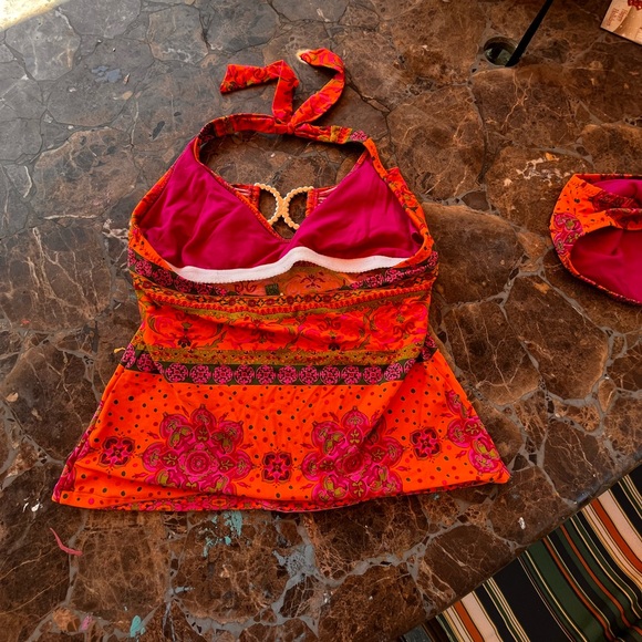 BECCA Magenta  and Orange Floral Mediterranean design - Picture 14 of 14